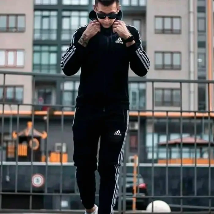 Чоловічий спортивний костюм Adidas з капюшоном чорний K