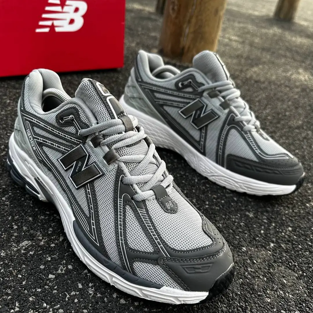 New Balance r d gray Ліцензія