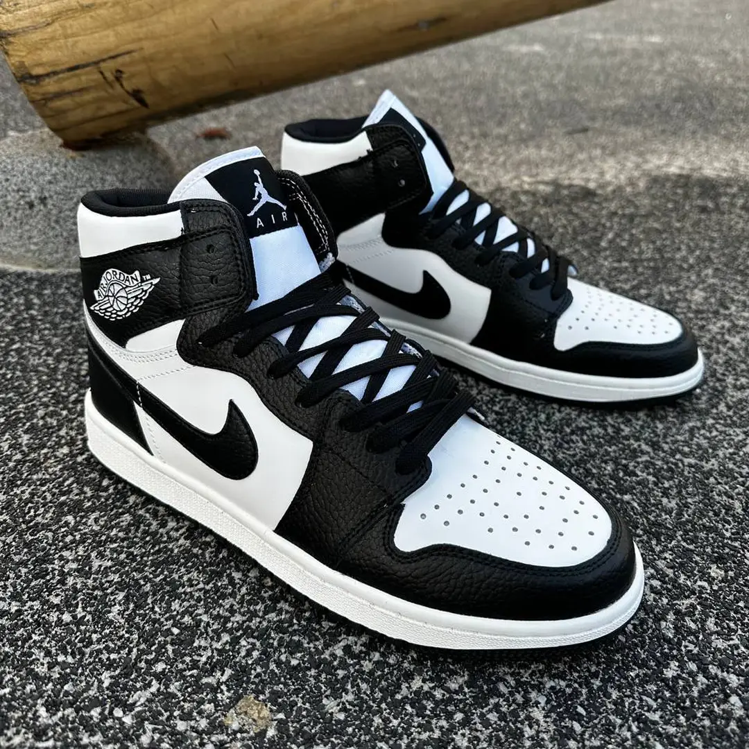 Nike Air Jordan black white