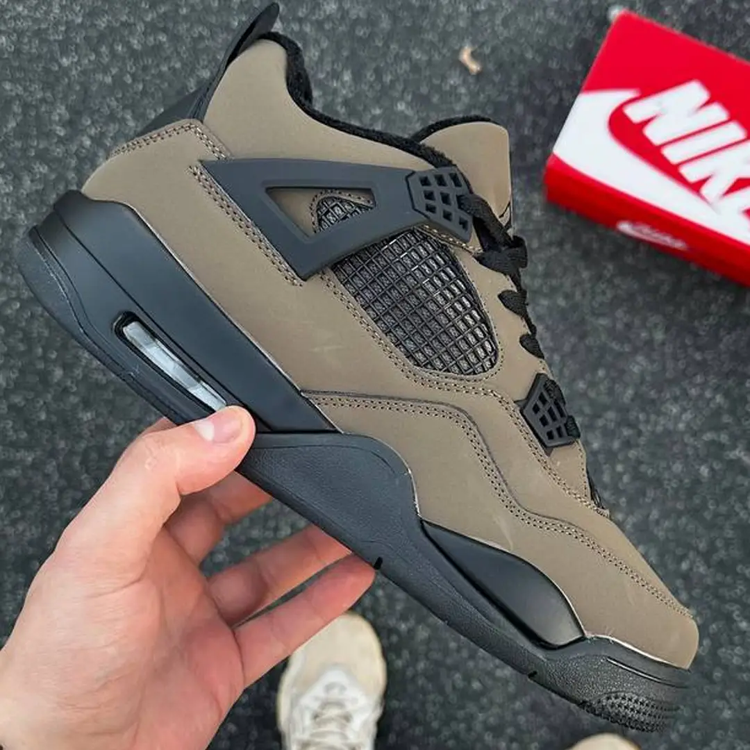 КРОСІВКИ Nike Air Jordan 4 Retro (brown)