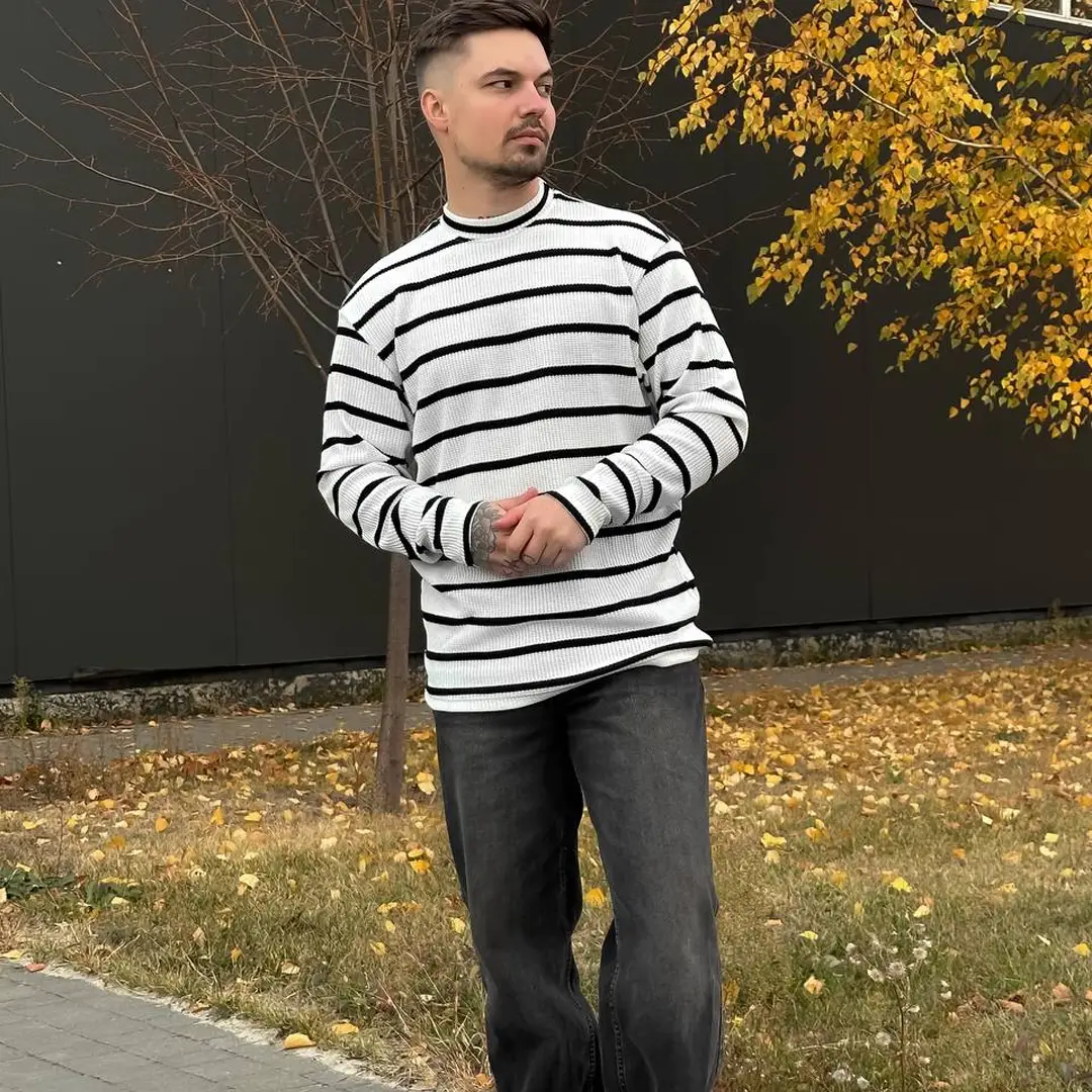 Светр зебра білий Светр зебра білий