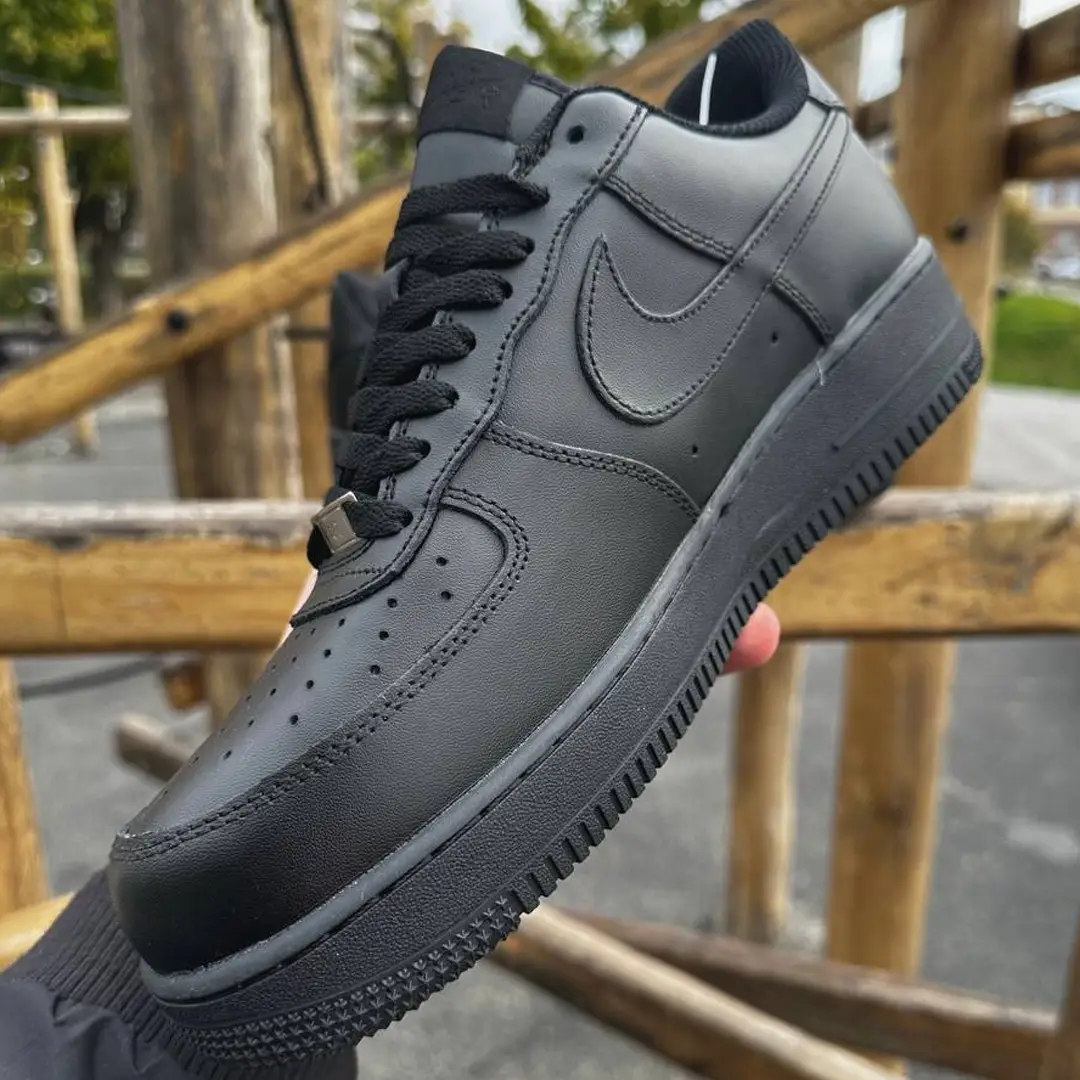 ЗИМОВІ КРОСІВКИ Nike Air Force чорні з хутром