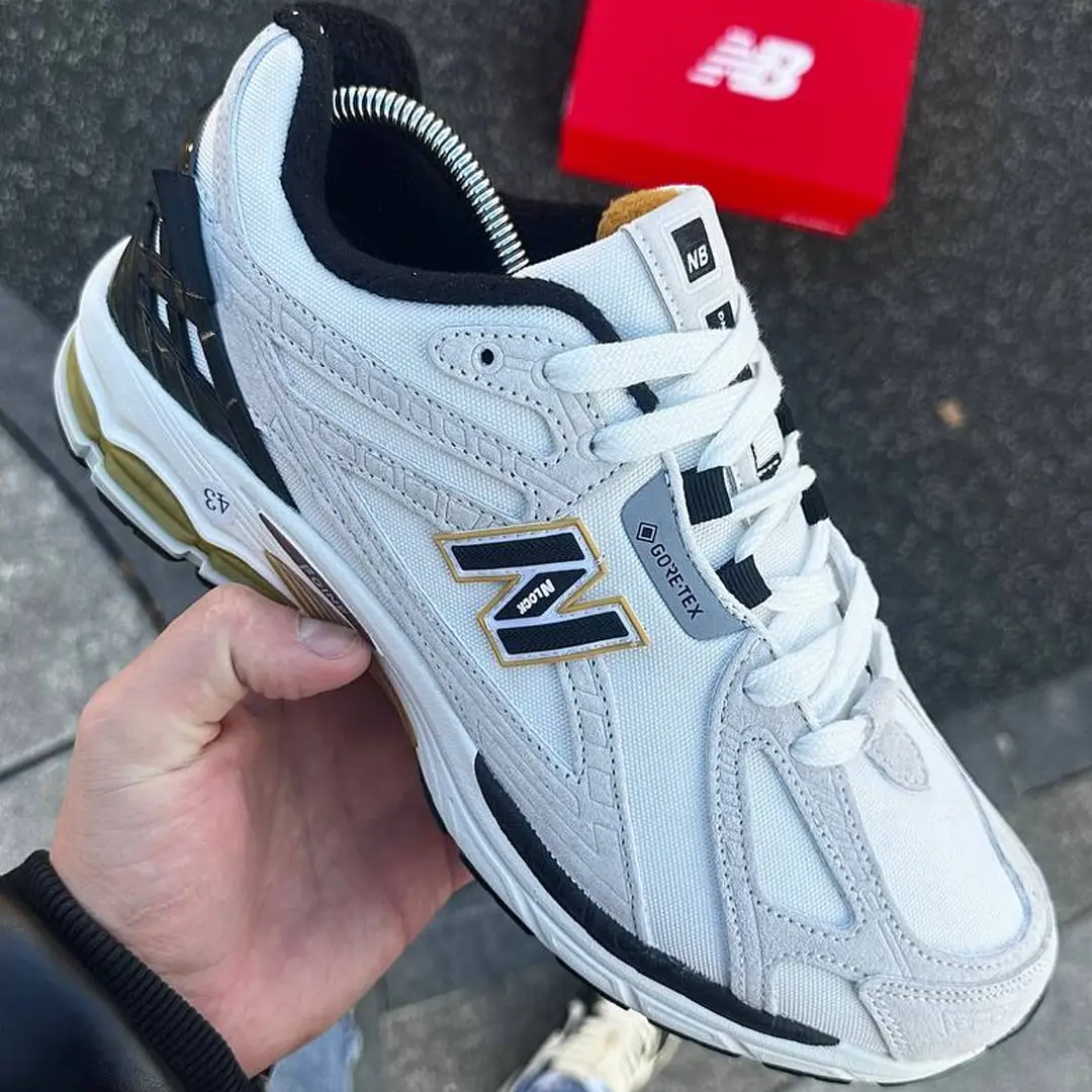 ТЕРМО Кросівки New Balance r metallic gold GORE TEX CORDURA