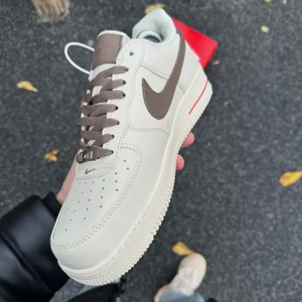 Nike Зимові кросівки Nike Air Force (Essenti mocco low) Орхідея