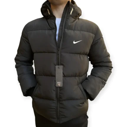 Зимові куртки Куртка зимова чорна Nike Орхідея