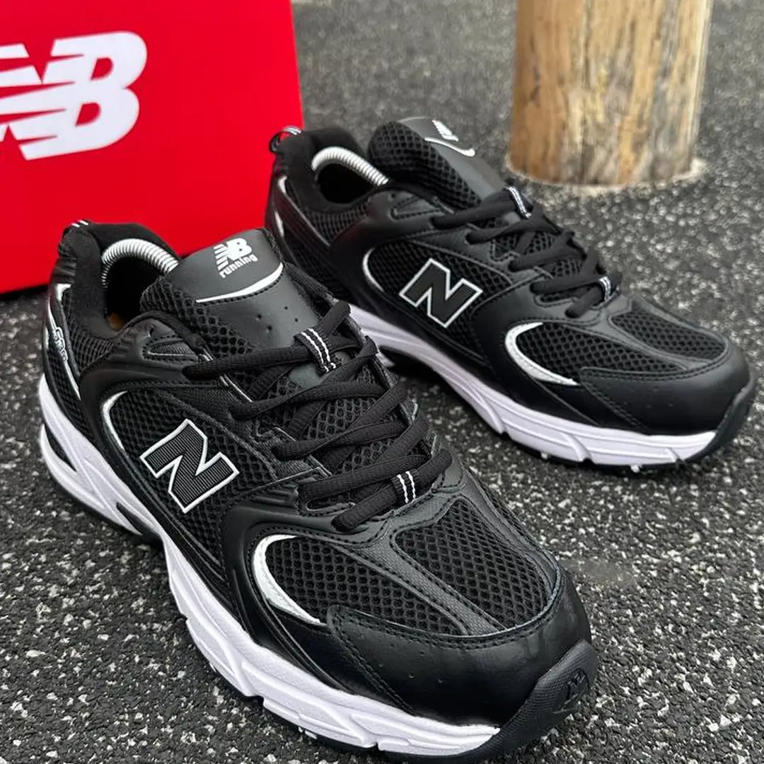 Зимові кросівки New Balance чорно білі