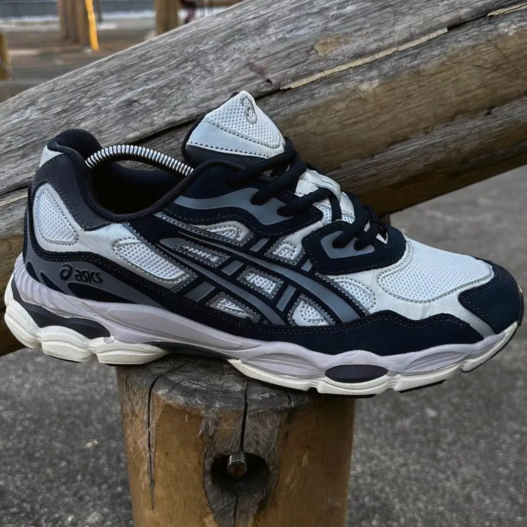 Asics GEL NYC navy white