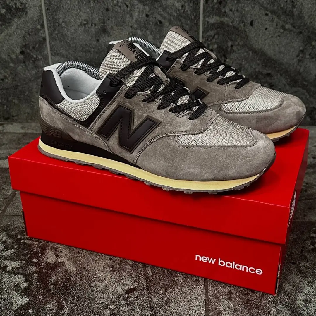 Кросівки New Balance Classic коричневі замша