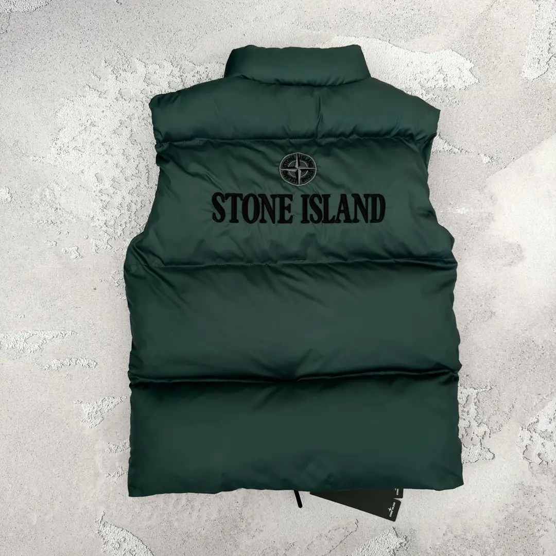 Жилет Stone Island смарагдовий