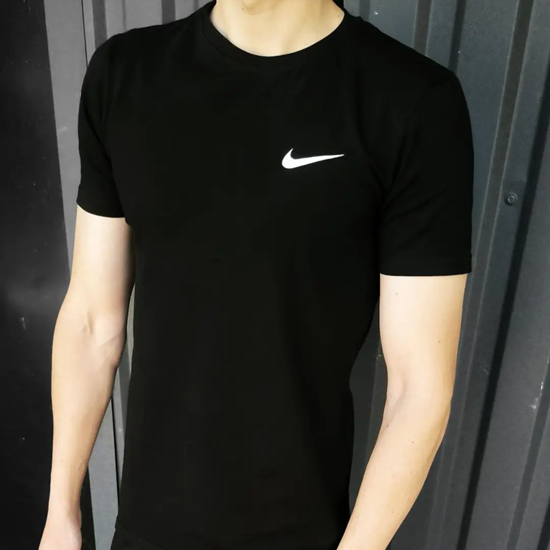 Літній комплект Літній чоловічий комплект Nike чорний (футболка + шорти) Магазин Орхідея Літній чоловічий комплект Nike (футболка + шорти)