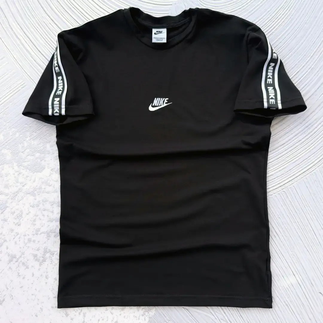 Футболка Nike лампас (чорна)