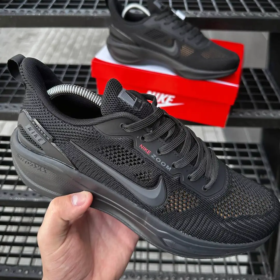 Взуття Кросівки Nike Air Zoom x React (сірі) Магазин Орхідея Кросівки Nike Air Zoom x React (чорні)