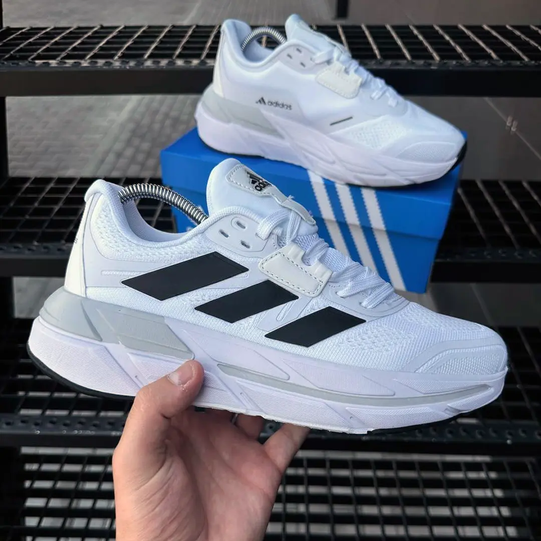 Кросівки Adidas Adistar . (білі)