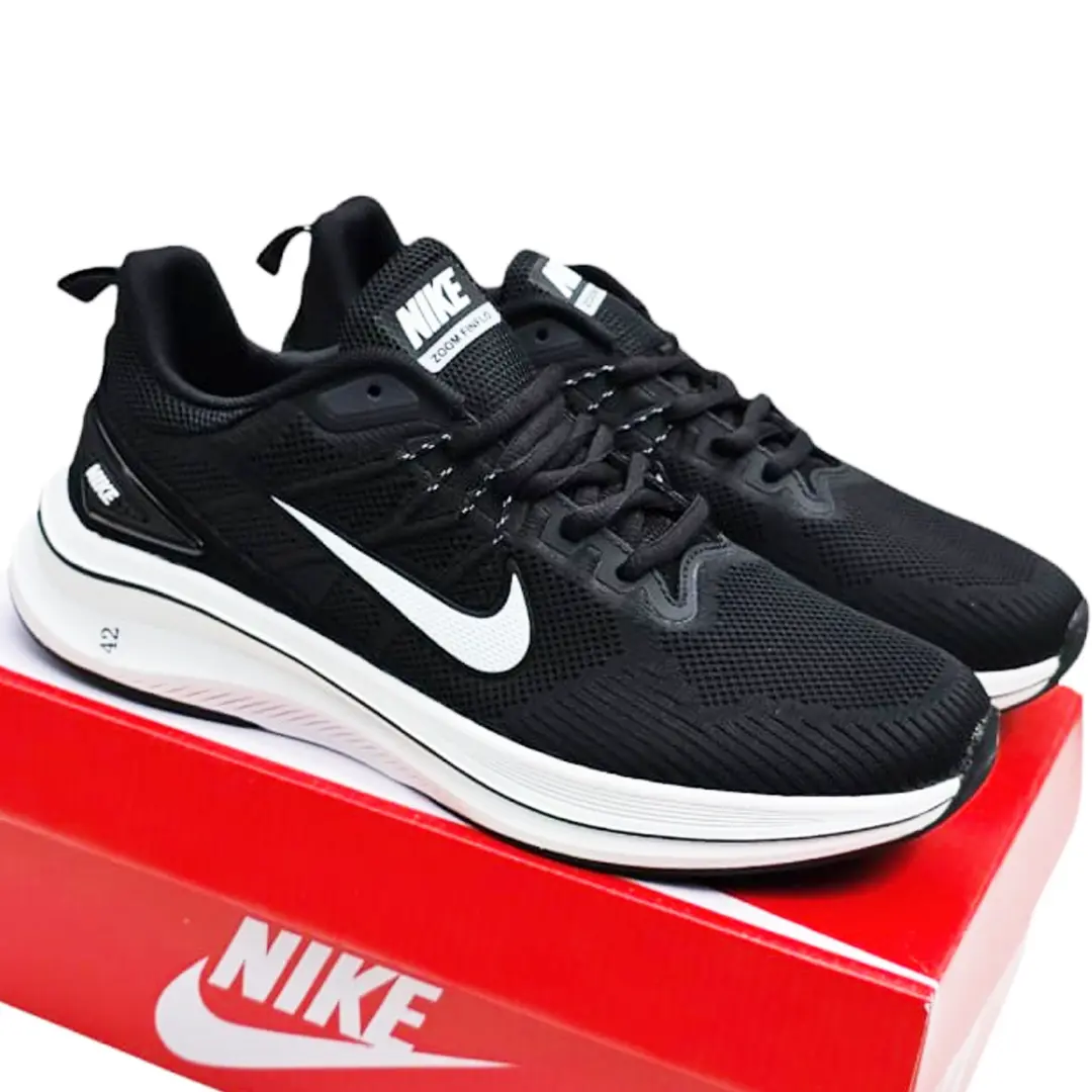 Взуття Чоловічі кросівки Nike Pegasus (сині) Магазин Орхідея Кросівки Nike Zoom Winflo (чорні з білим)