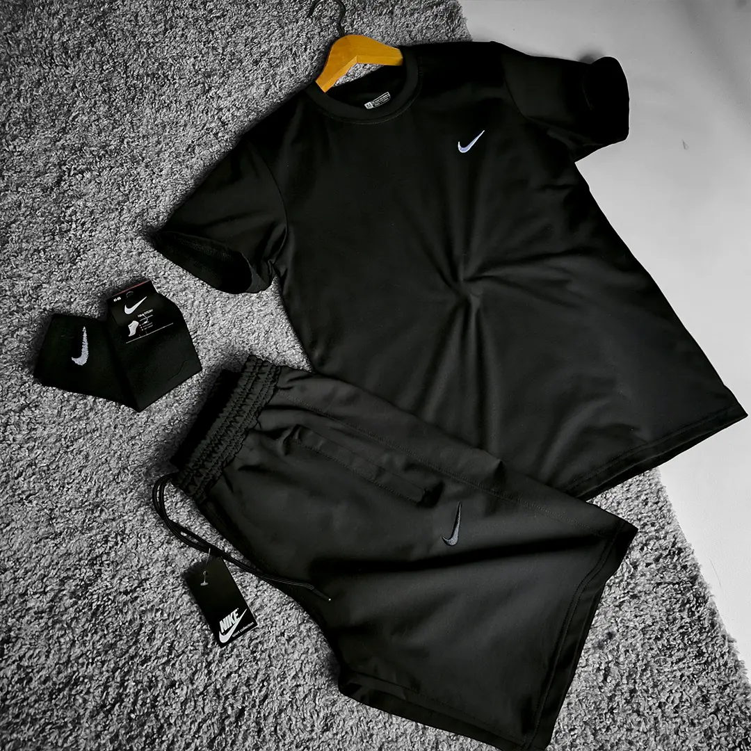 Літній комплект Літній чоловічий комплект Nike (футболка + шорти) Магазин Орхідея Літній чоловічий комплект Nike (футболка + шорти)
