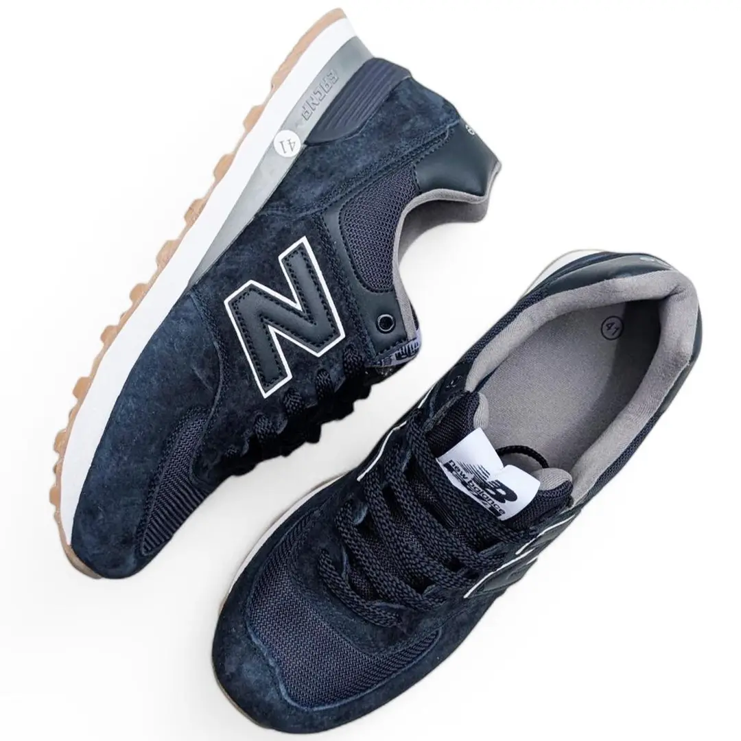 New Balance (blue)