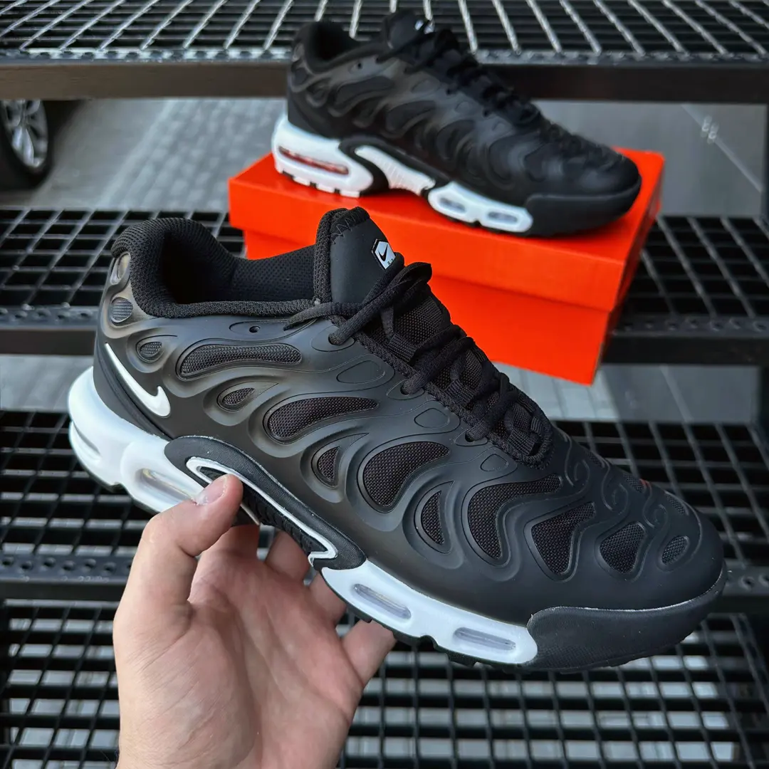 Кросівки Nike Air TN Plus Drift (black & white)