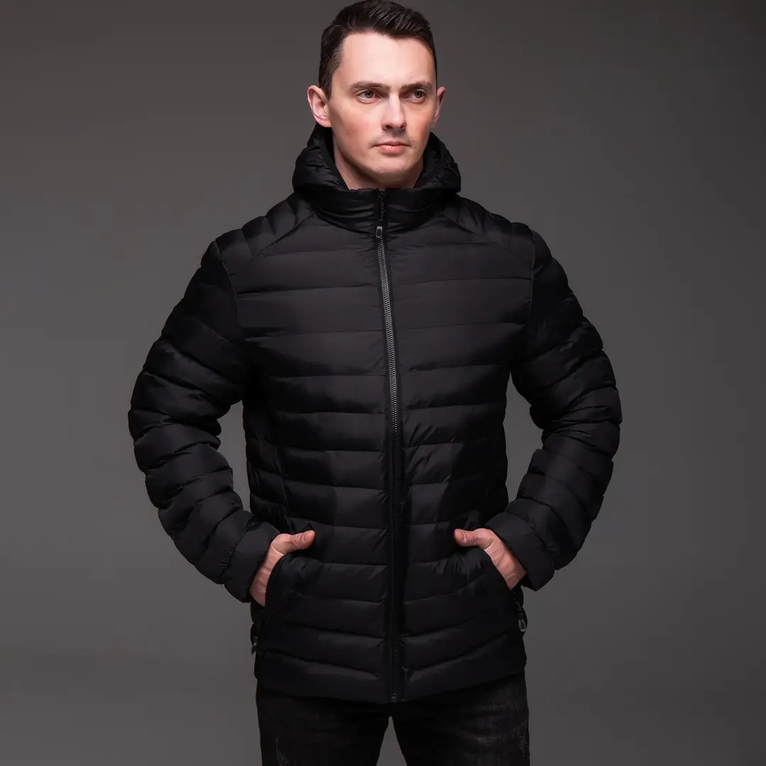 Демісезонна утеплена куртка (чорна)