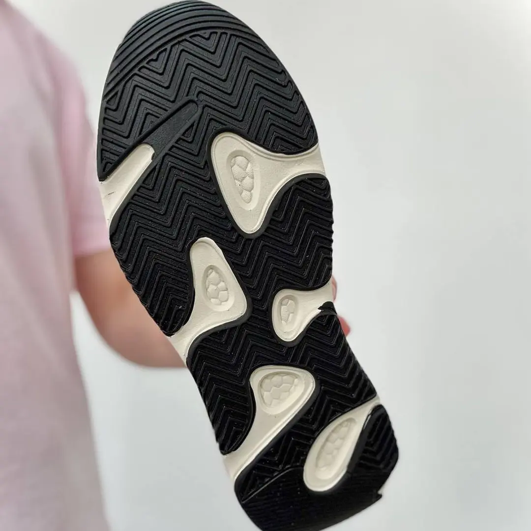 Кросівки Adidas Yeezy (beige)