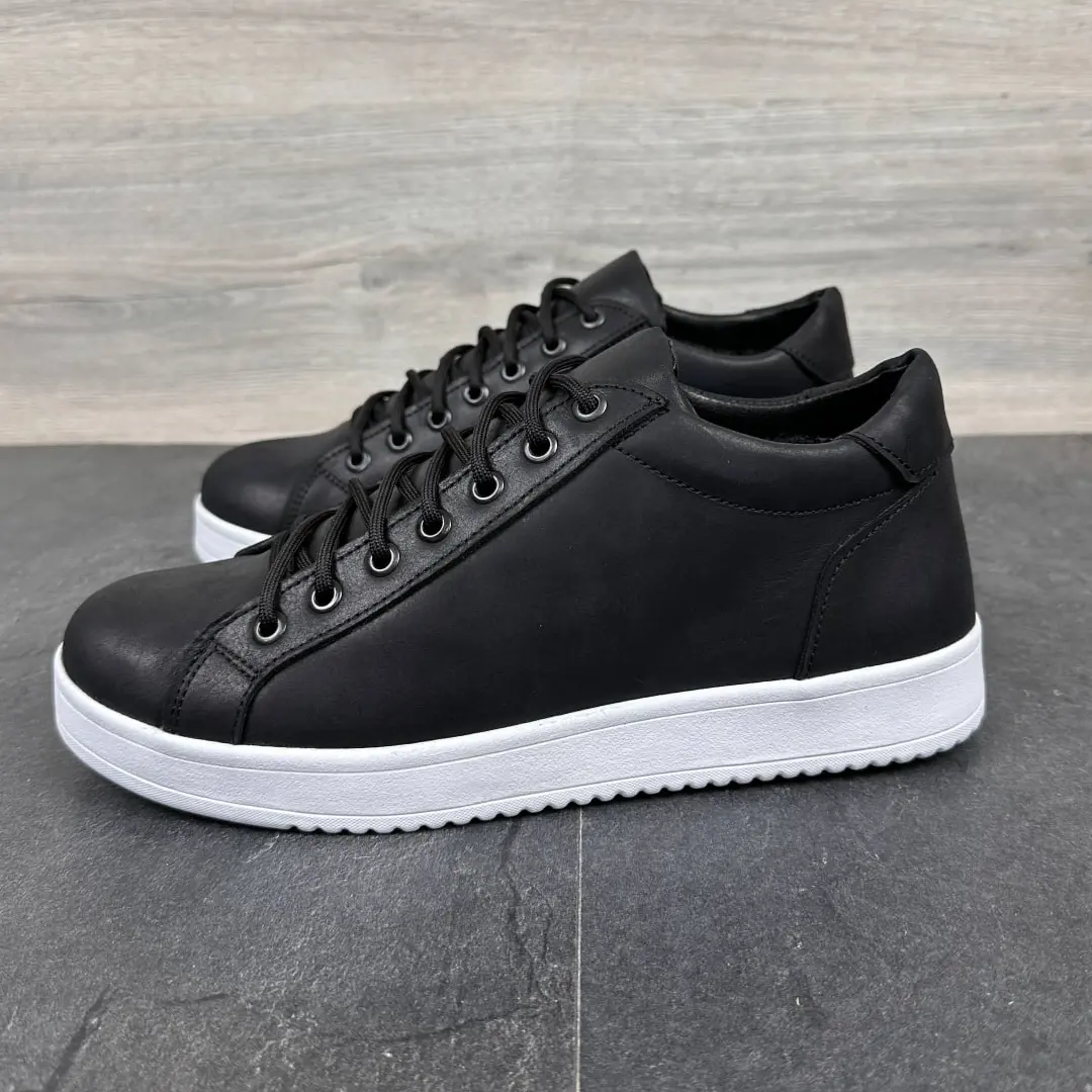 Чоловічі шкіряні черевики (чорні)