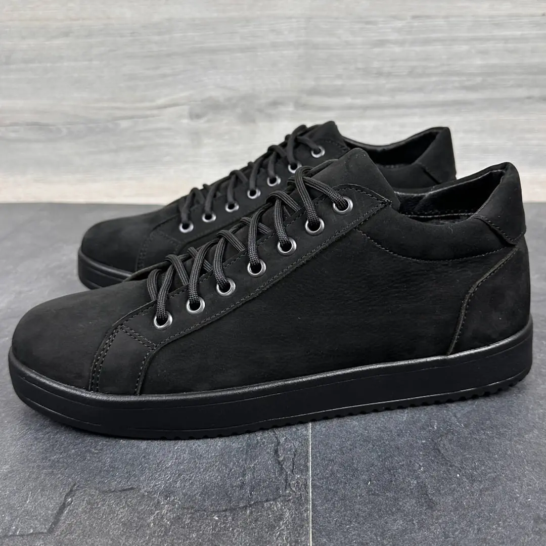 Чоловічі шкіряні черевики з натурального нубуку (чорні)