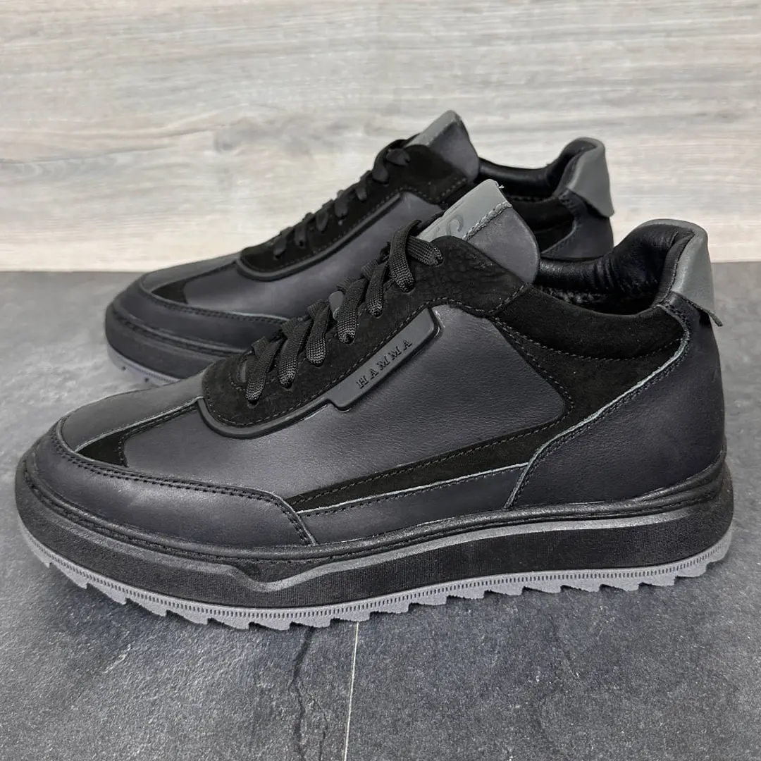 Чоловічі шкіряні зимові кросівки (чорні)