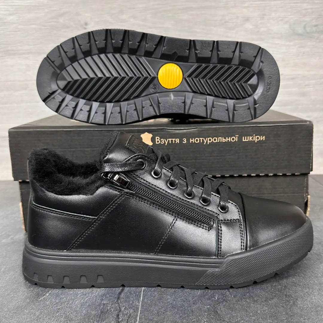 Чоловічі зимові шкіряні кросівки (чорні)