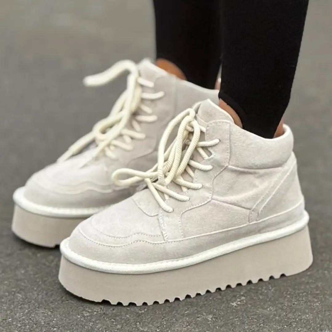 Жіночі замшеві уггі Stilli UG