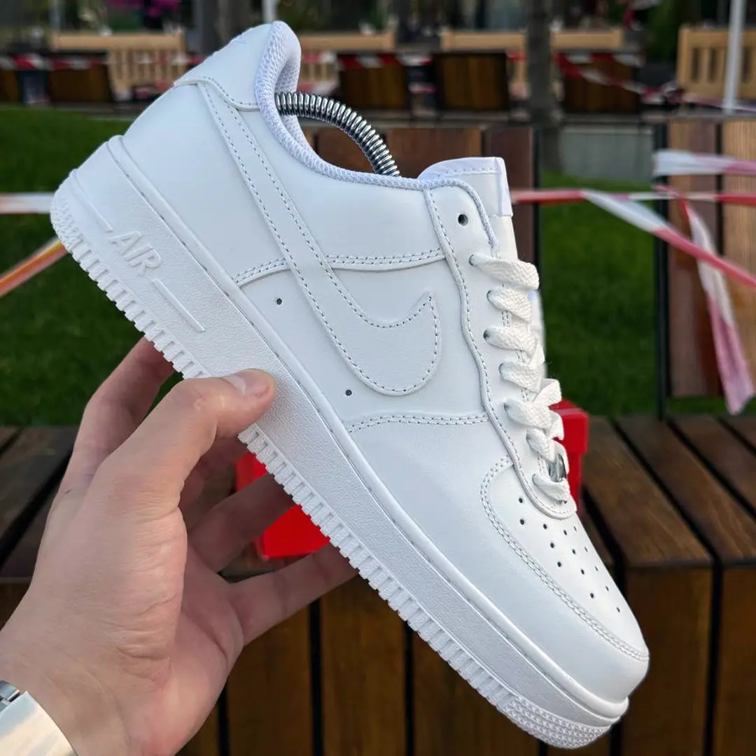 Nike Air Force (white)