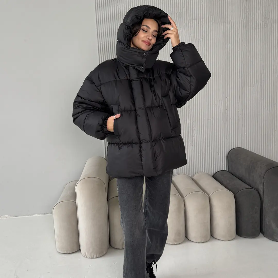 Жіночий дутий пуховик (чорний)