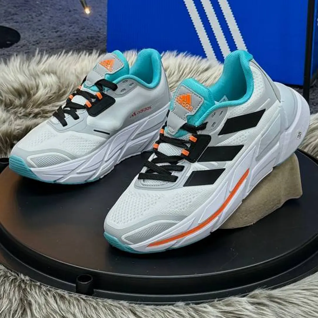Кросівки Adidas Adistar .