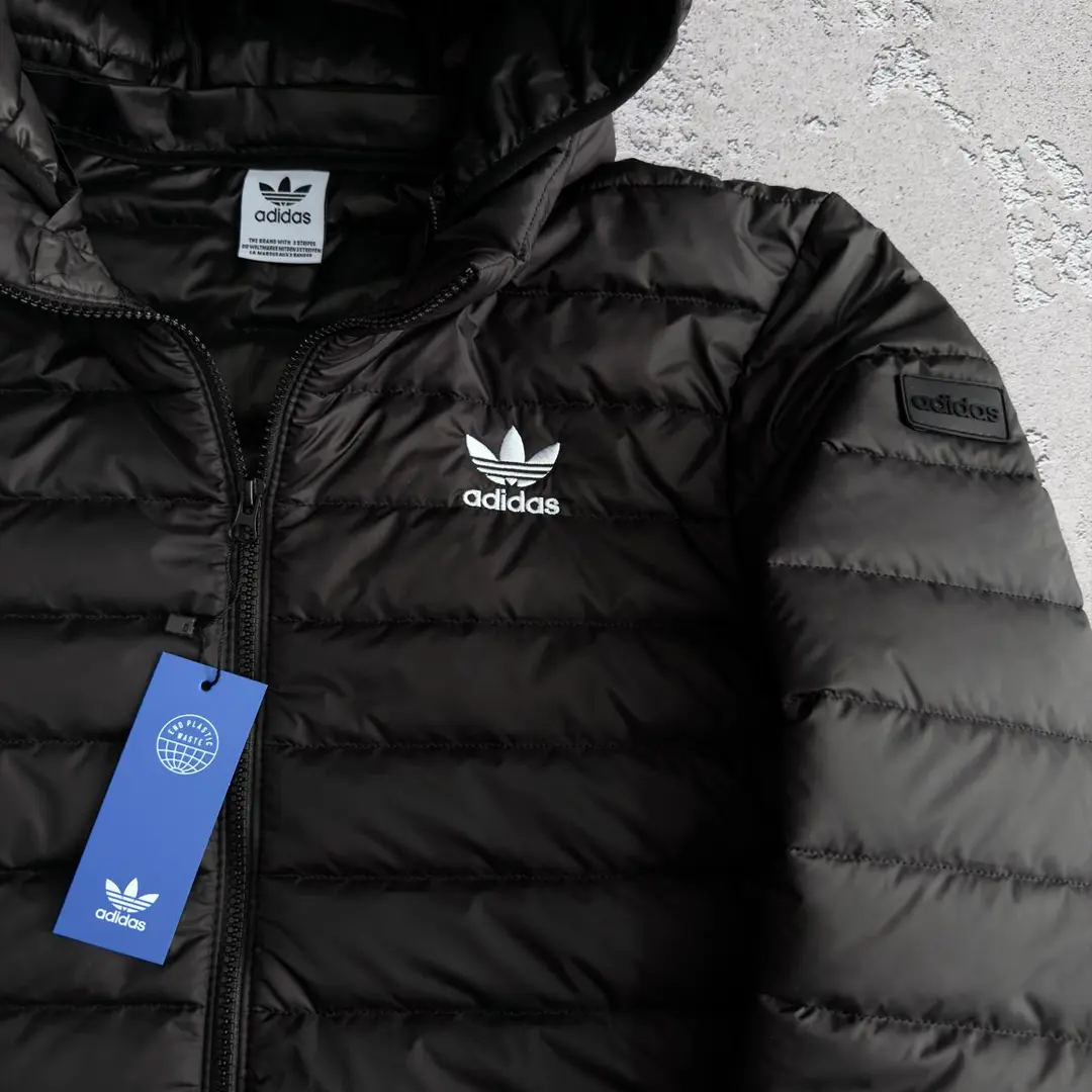 Демісезонна куртка Adidas (чорна)