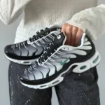Nike Кросівки Nike Air Max Plus TN Black White Mint Орхідея