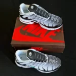 Nike Кросівки Nike Air Max Plus TN Black White Mint Орхідея