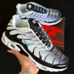 Nike Кросівки Nike Air Max Plus TN Black White Mint Орхідея