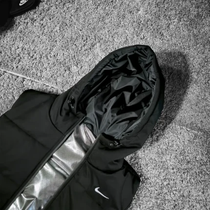 Жилети Жилетка Nike чорна (капюшон) Орхідея