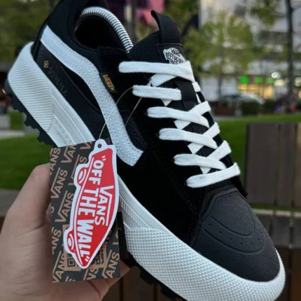 Vans Кеди Vans Old Skool MTE-1 x Gore-Tex, чорно-білі Орхідея