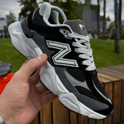 New Balance Кросівки New Balance 9060, чорно-сірі (з флісом, термо) Орхідея