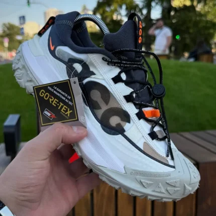 Nike Кросівки Nike ACG Mountain Fly 2, світлі (сіточка) Орхідея