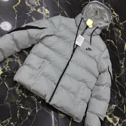 Жіночі зимові куртки Пуховик Nike Down-Fill Windrunner (grey/black) Орхідея