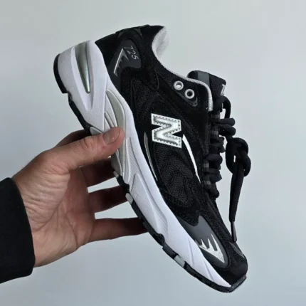 New Balance Термо кросівки New Balance 725 (чорні) Орхідея